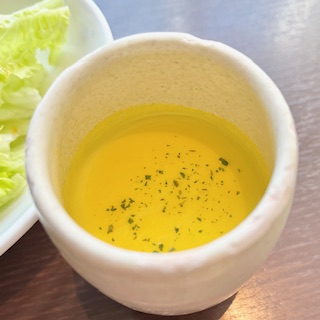 サラダ/スープ/オムライス/プチタマクーヘン/ドリンク