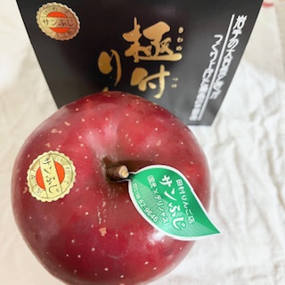 極付りんご・蜜入りサンふじ 特製黒箱・大玉